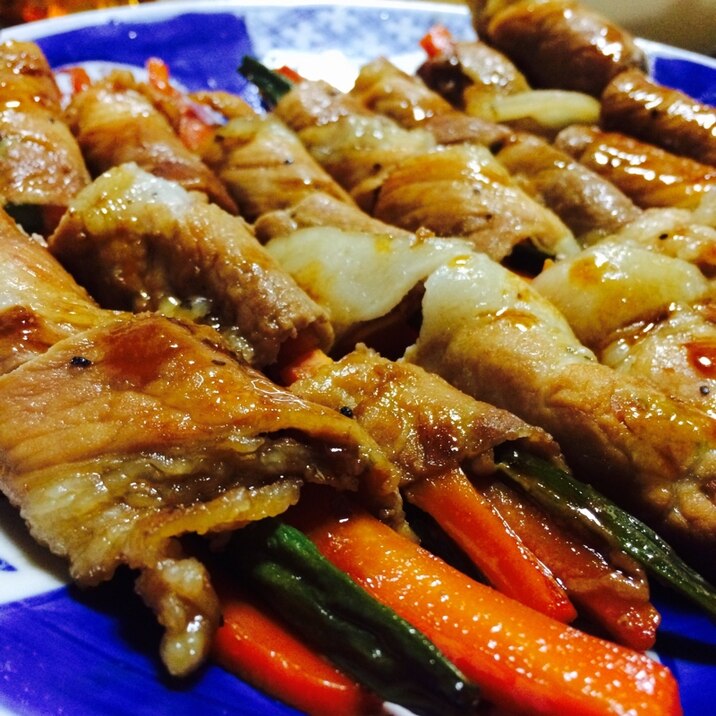 簡単!甘辛♡インゲンと人参の肉巻き♡